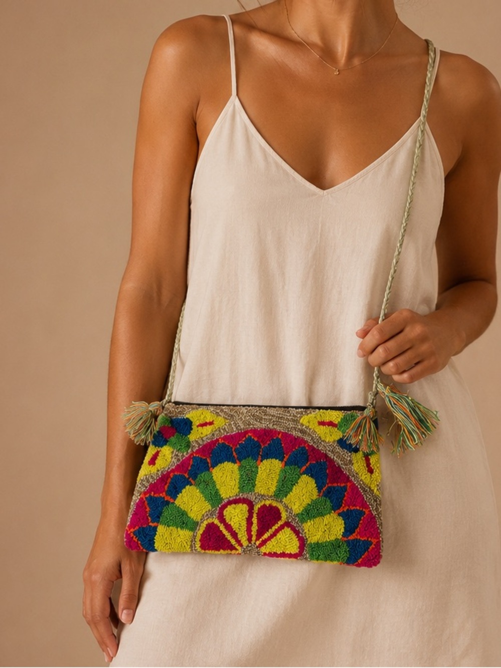 Vintage Boho Wayuu Style Crossbody Shoulder Bag Colorful Tassel Purse